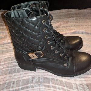 Guess Boots NWOT